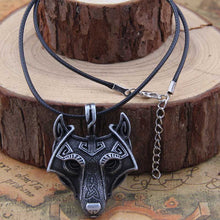 Beautiful Wolf Head Necklace
