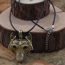 Beautiful Wolf Head Necklace