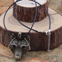 Beautiful Wolf Head Necklace
