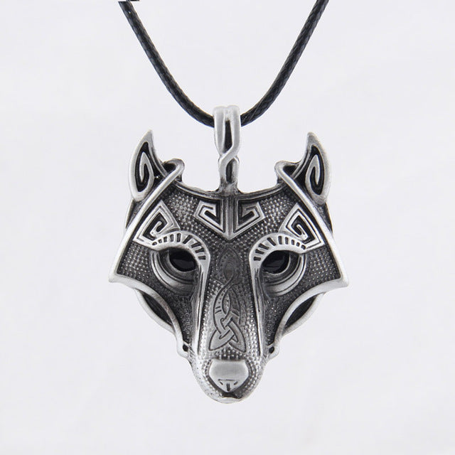 Beautiful Wolf Head Necklace