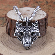 Beautiful Wolf Head Necklace