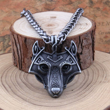Beautiful Wolf Head Necklace
