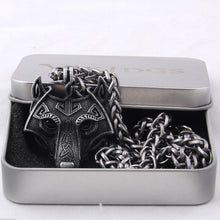 Beautiful Wolf Head Necklace