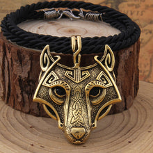 Beautiful Wolf Head Necklace